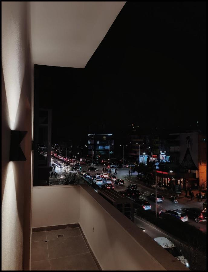 Adore - Modern Apartment ติรานา ภายนอก รูปภาพ