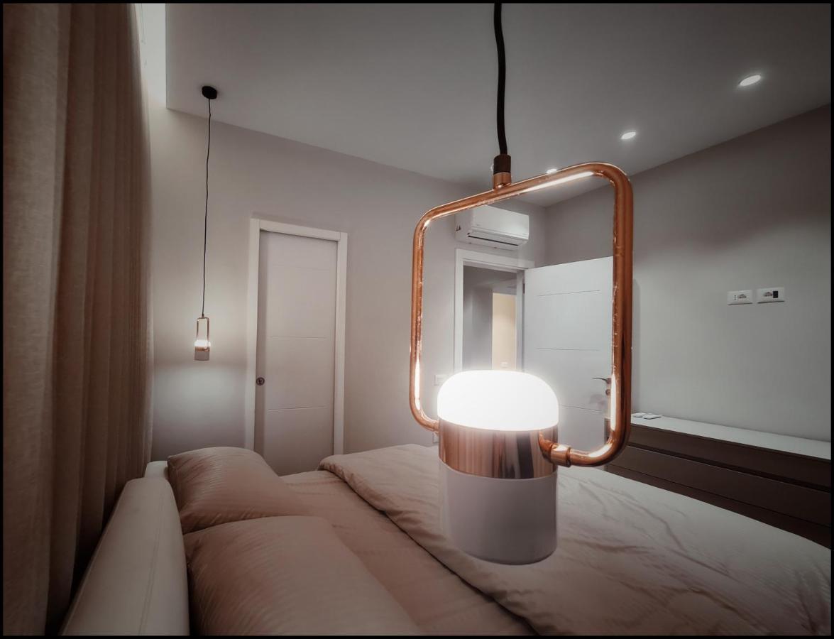 Adore - Modern Apartment ติรานา ภายนอก รูปภาพ