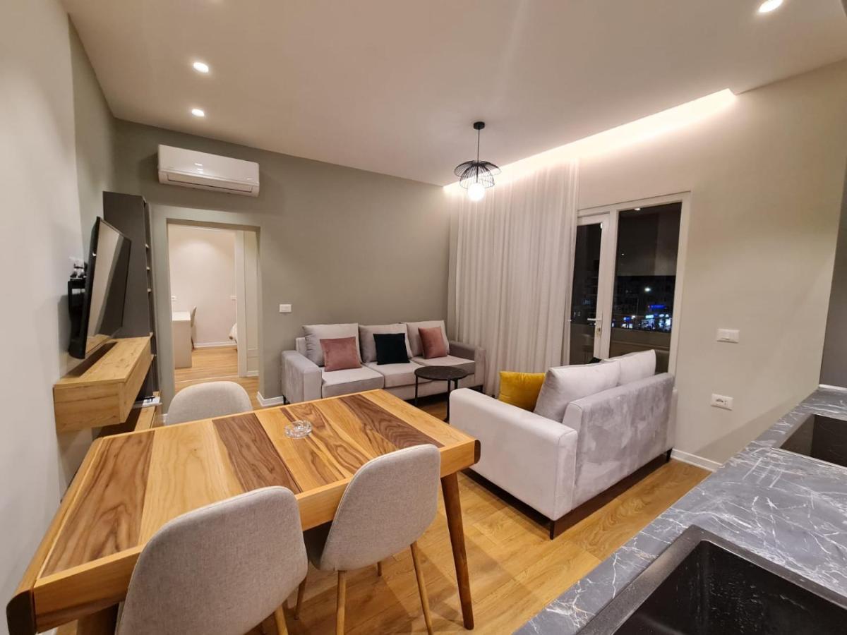 Adore - Modern Apartment ติรานา ภายนอก รูปภาพ