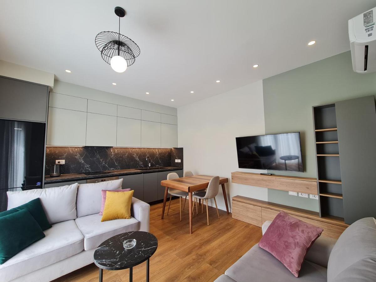Adore - Modern Apartment ติรานา ภายนอก รูปภาพ