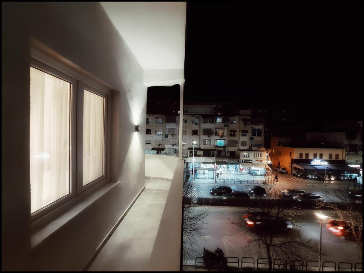 Adore - Modern Apartment ติรานา ภายนอก รูปภาพ